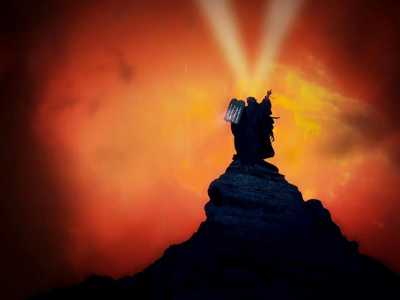 Kadim kaynaklarda geçmişe, günümüze ve hatta bundan sonrasına dair çok önemli bilgiler var.